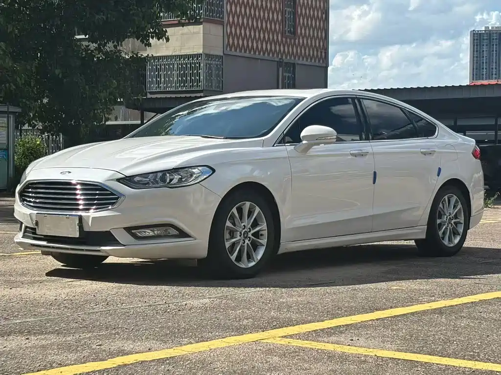 Ford Mondeo 2017 — фото 1