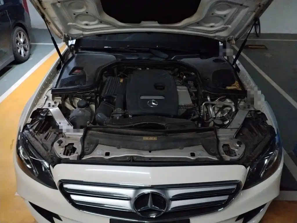 Mercedes-Benz E-Class 2018 — фото 11