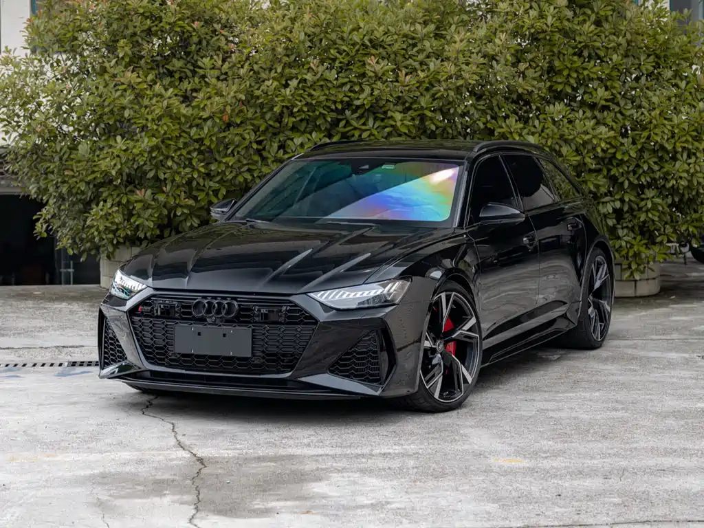 Audi RS 6 2024 — фото 1