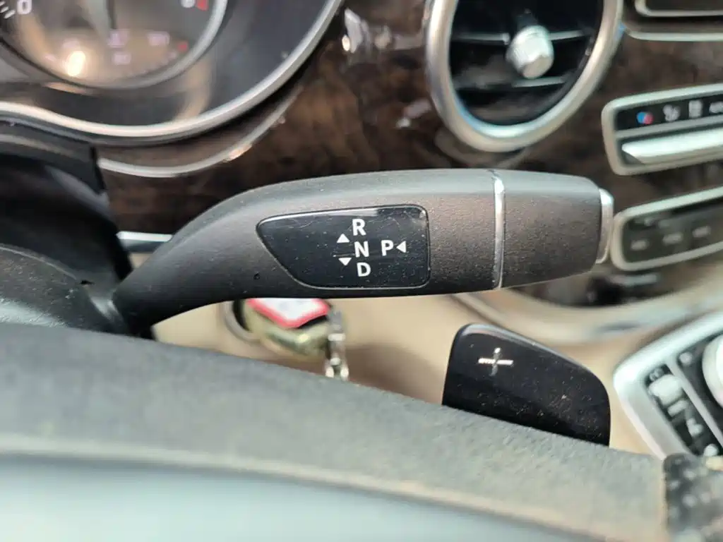 Mercedes-Benz V-Class 2019 — фото 14