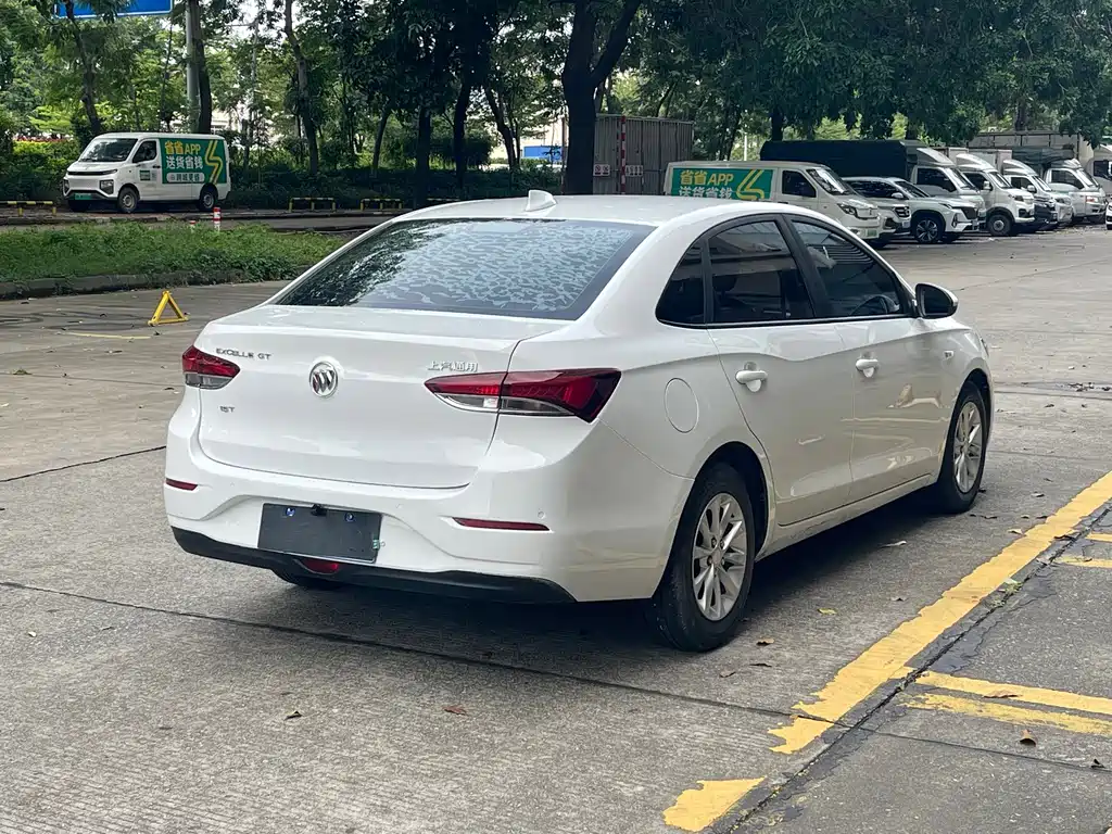 Buick Excelle 2018 — фото 12