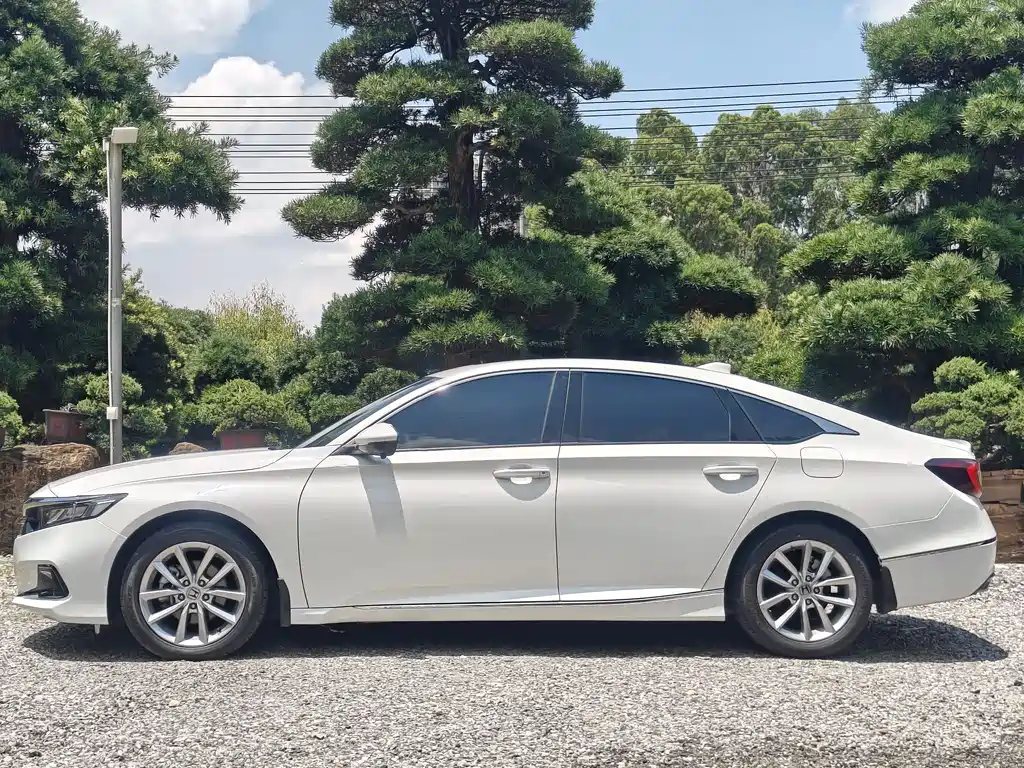 Honda Accord 2022 — фото 25