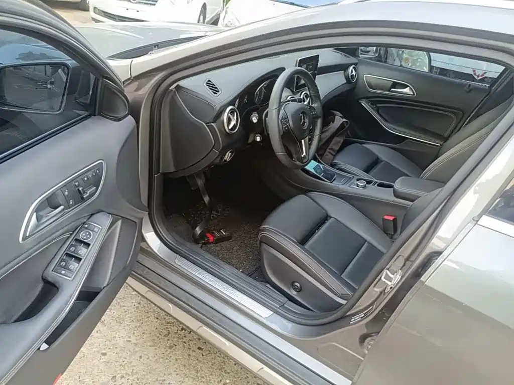 Mercedes-Benz GLA 2016 — фото 16
