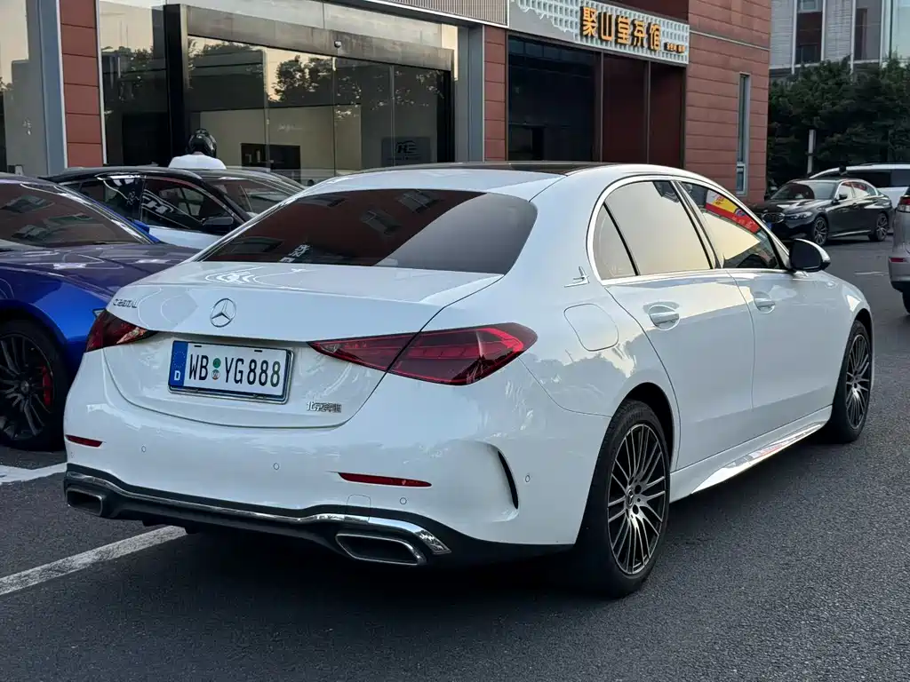 Mercedes-Benz C-Class 2023