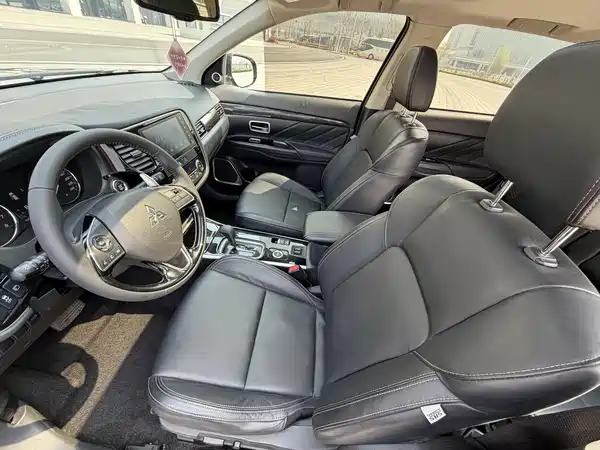 Mitsubishi Outlander 2019