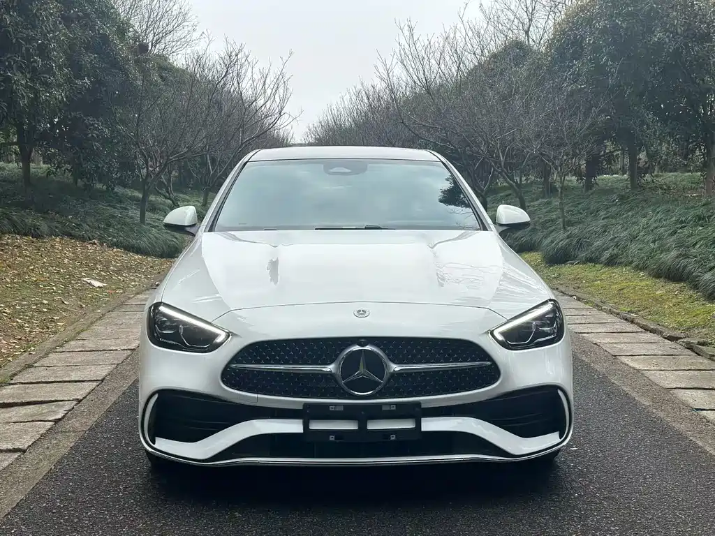 Mercedes-Benz C-Class 2025 — фото 2
