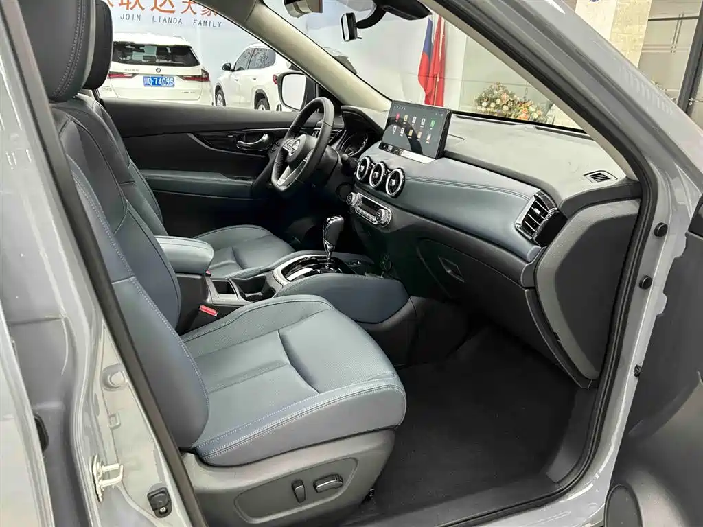 Nissan X-Trail 2025 — фото 14