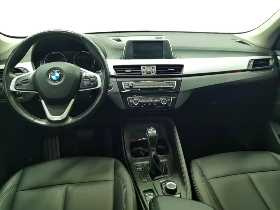 BMW X1 2019 — фото 12
