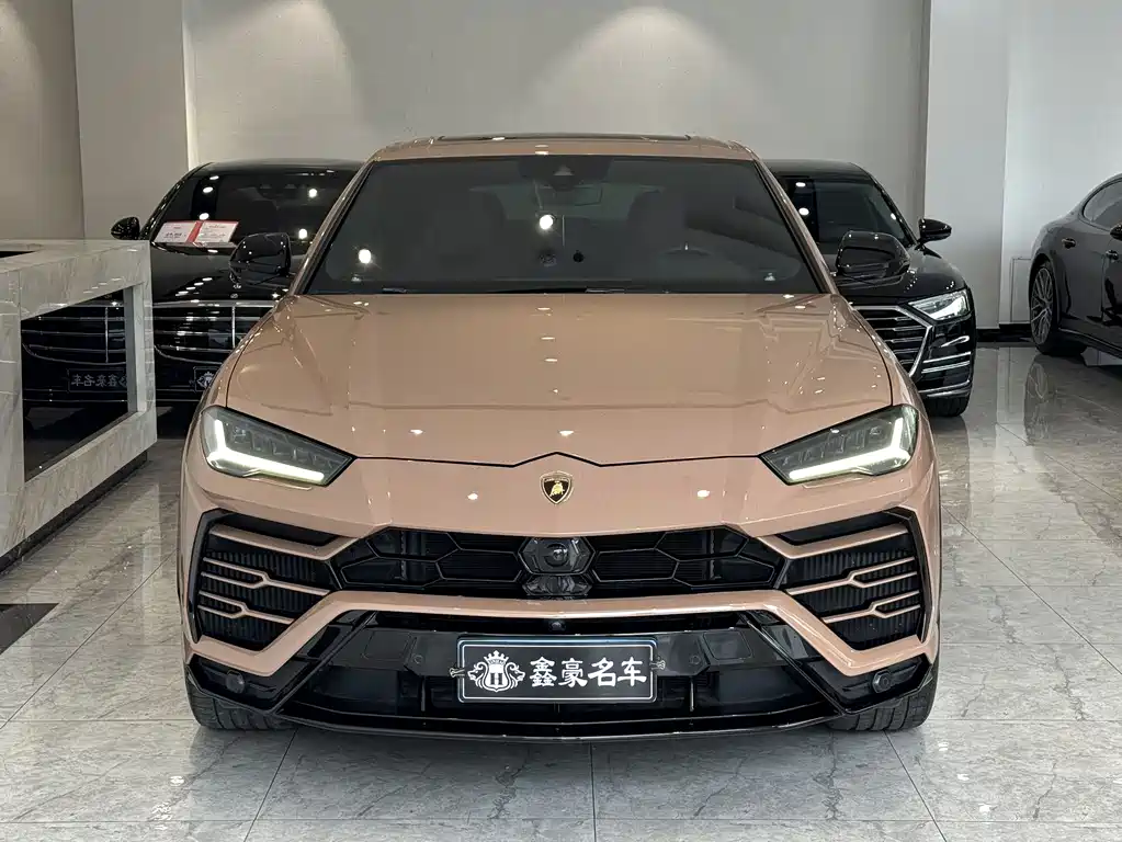Lamborghini Urus 2018 — фото 3