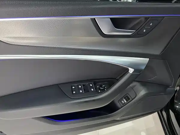 Audi A6L 2020