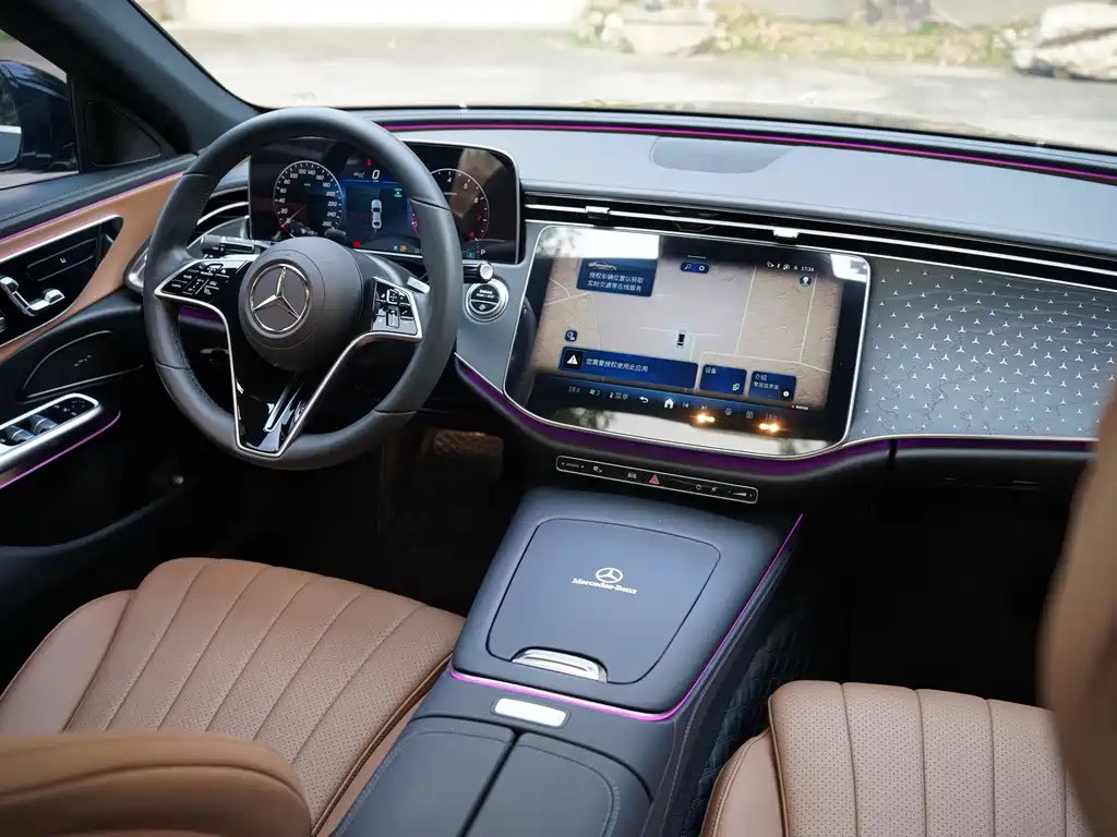 Mercedes-Benz E-Class 2024 — фото 19
