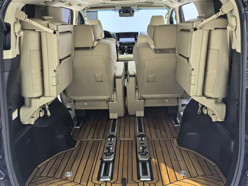 Toyota Vellfire 2022