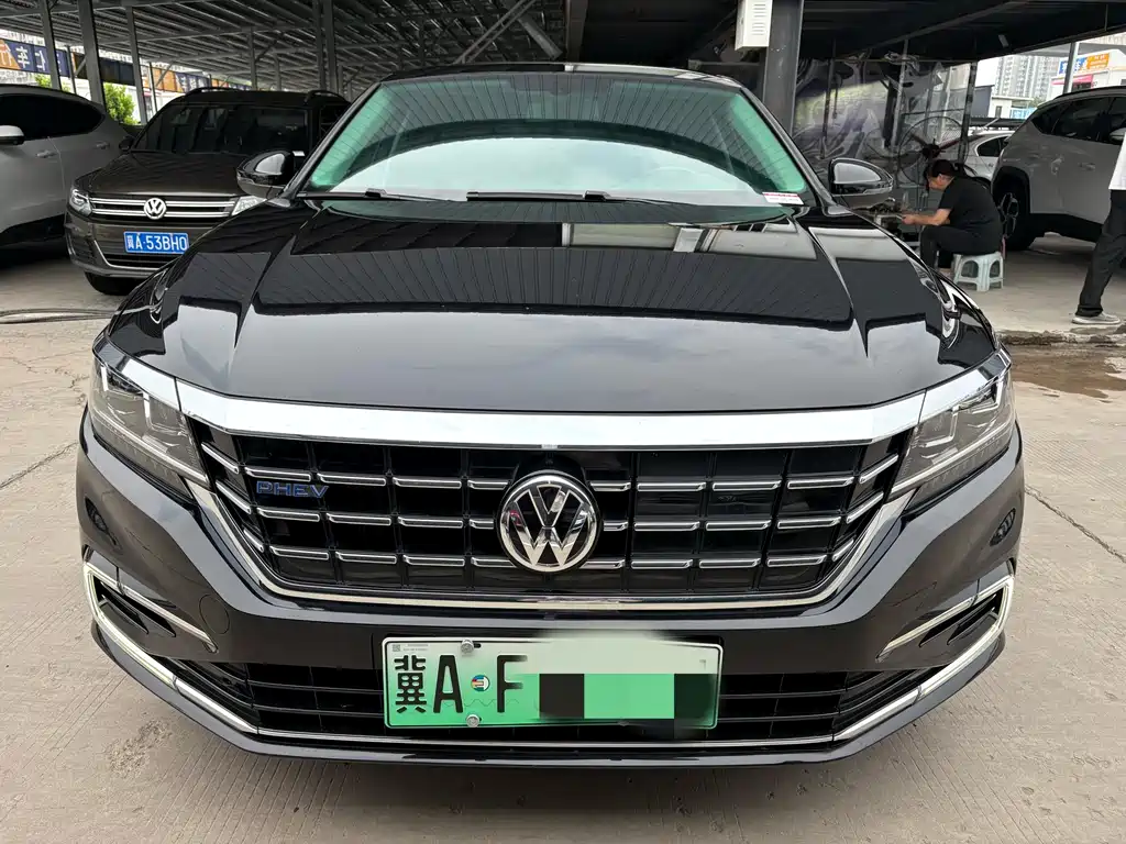 Volkswagen Passat PHEV 2021 — фото 2