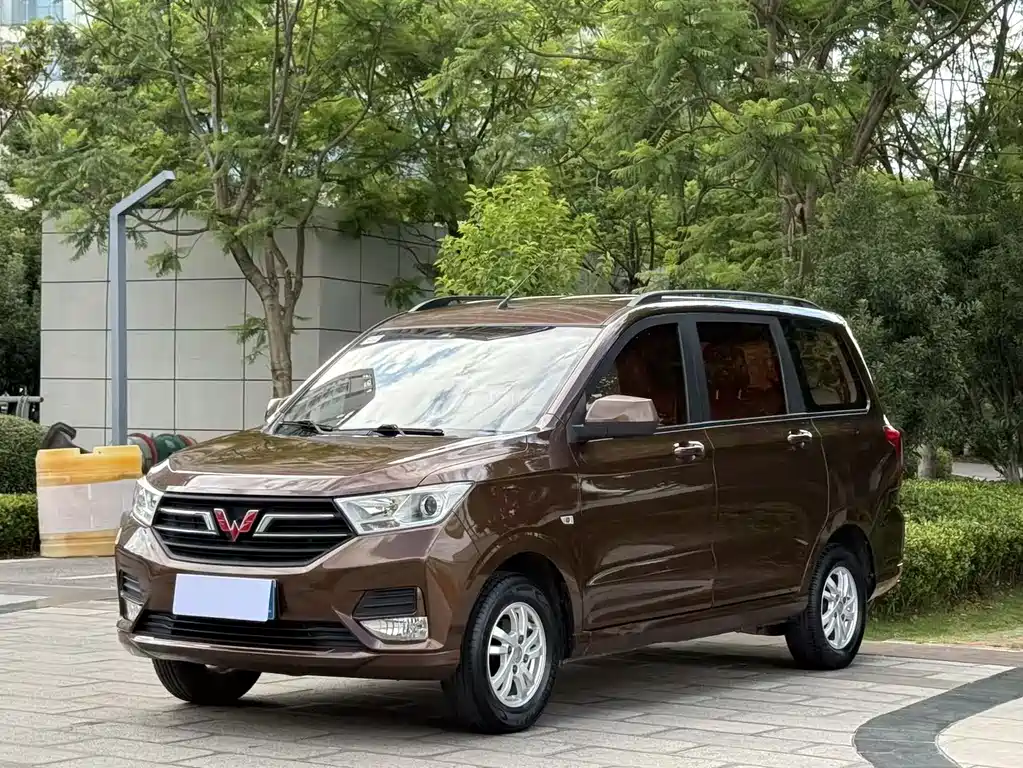 Wuling Hongguang 2019