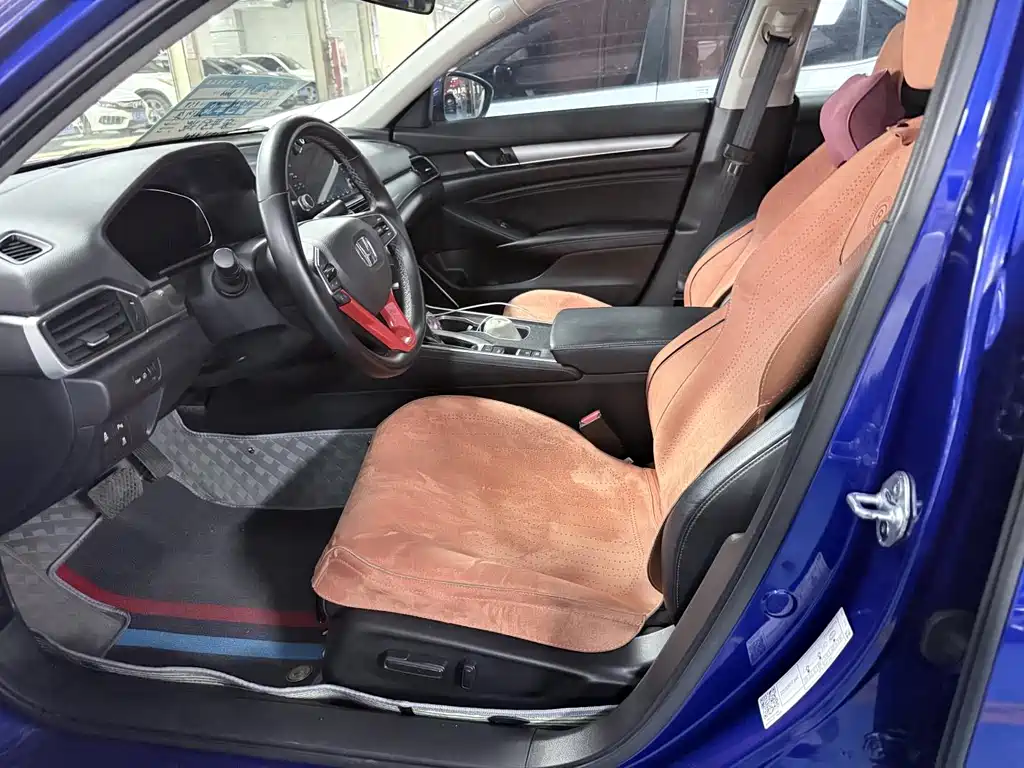 Honda Accord 2019 — фото 10