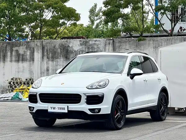 Porsche Cayenne 2015