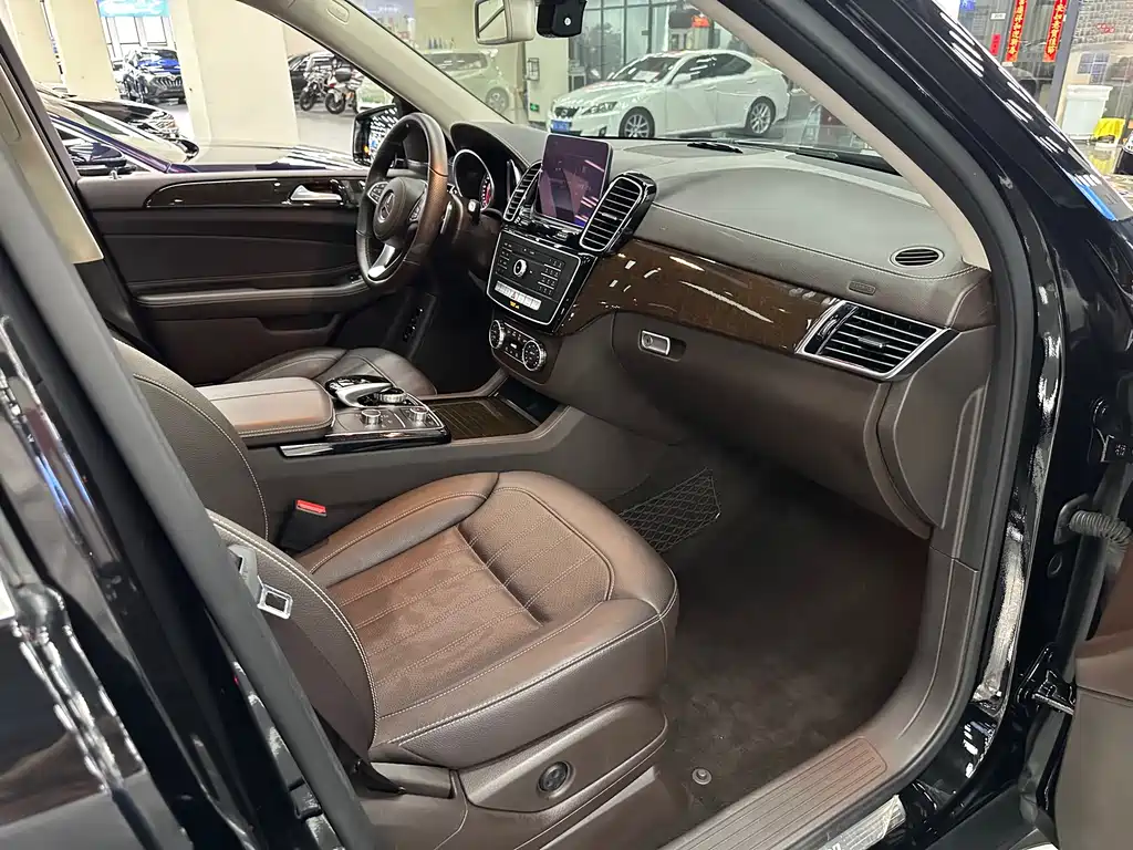 Mercedes-Benz GLS 2019 — фото 22