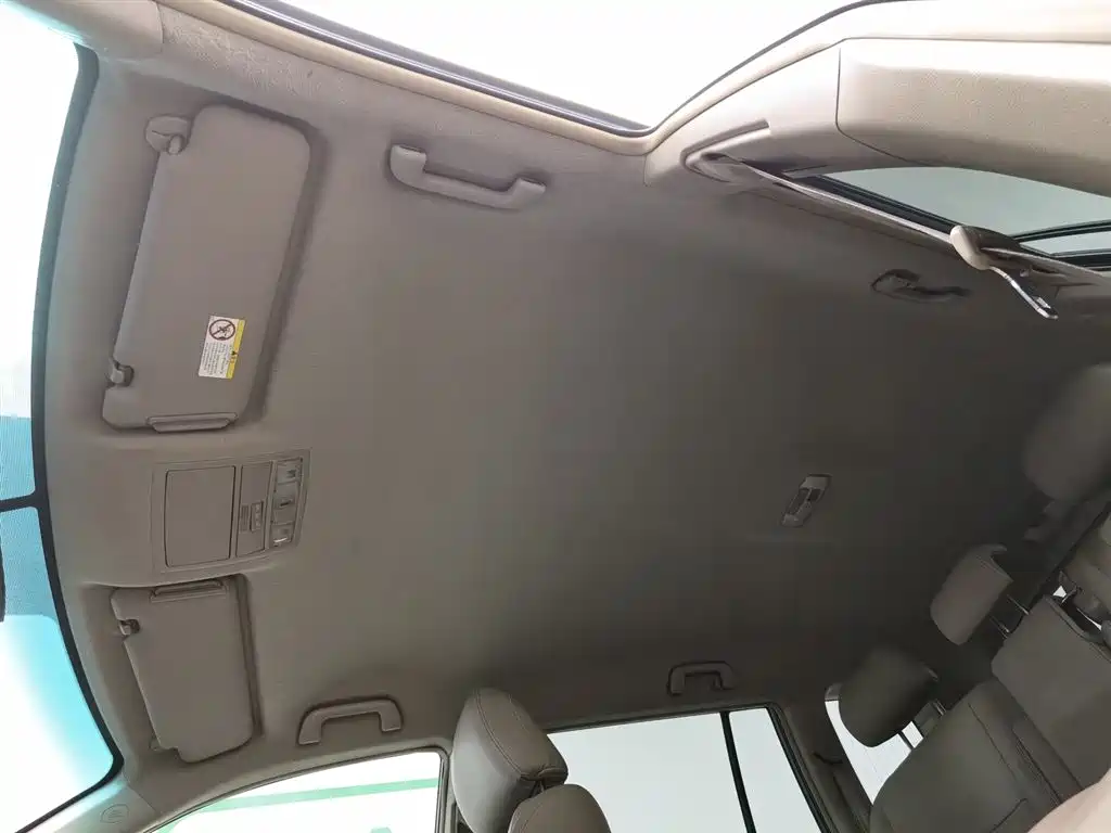 Toyota Highlander 2010 — фото 14