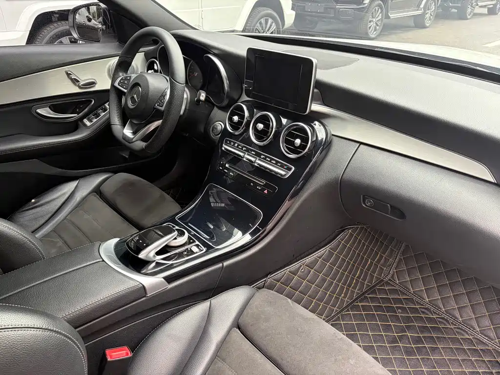 Mercedes-Benz C-Class 2017 — фото 15
