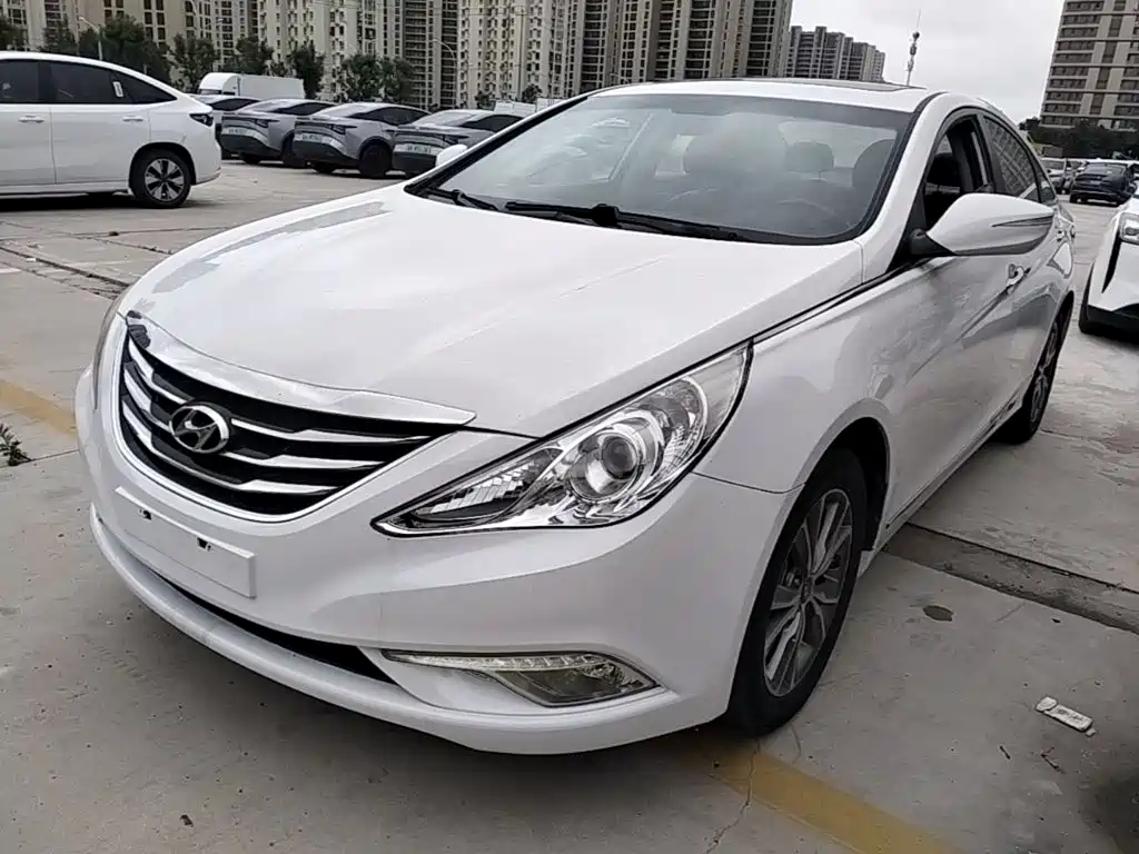 Hyundai Sonata 2016 — фото 1