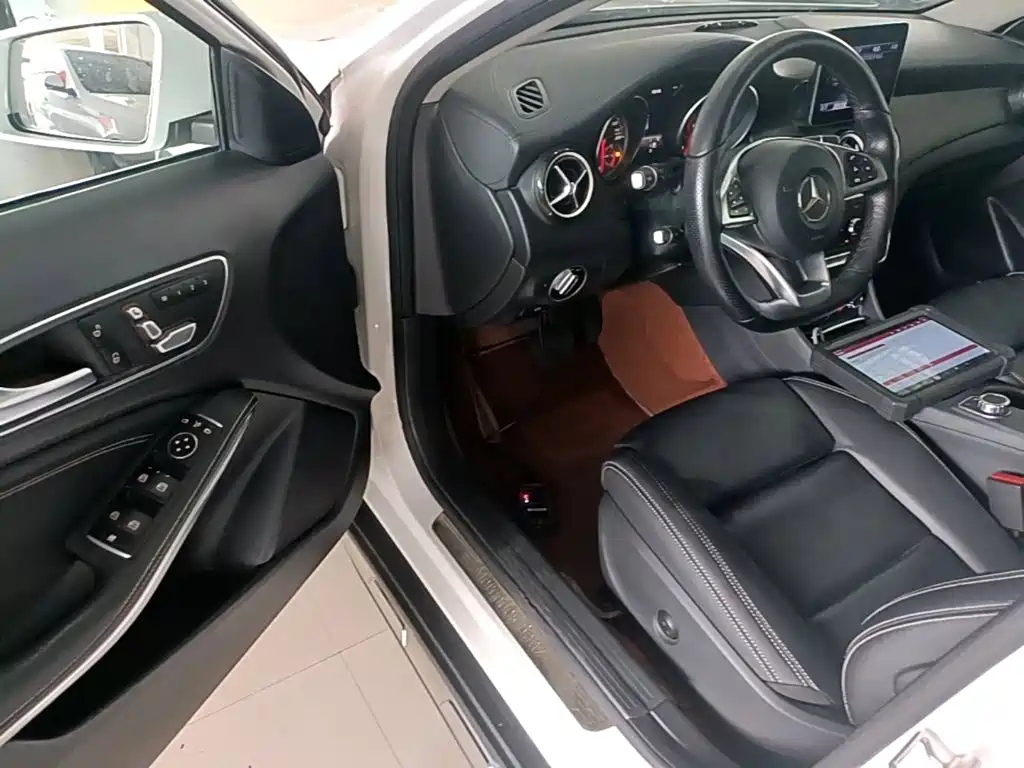 Mercedes-Benz GLA 2019 — фото 16