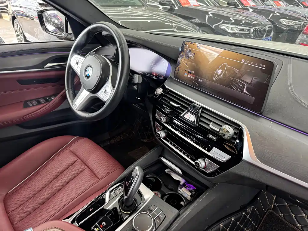 BMW 5 Series 2022