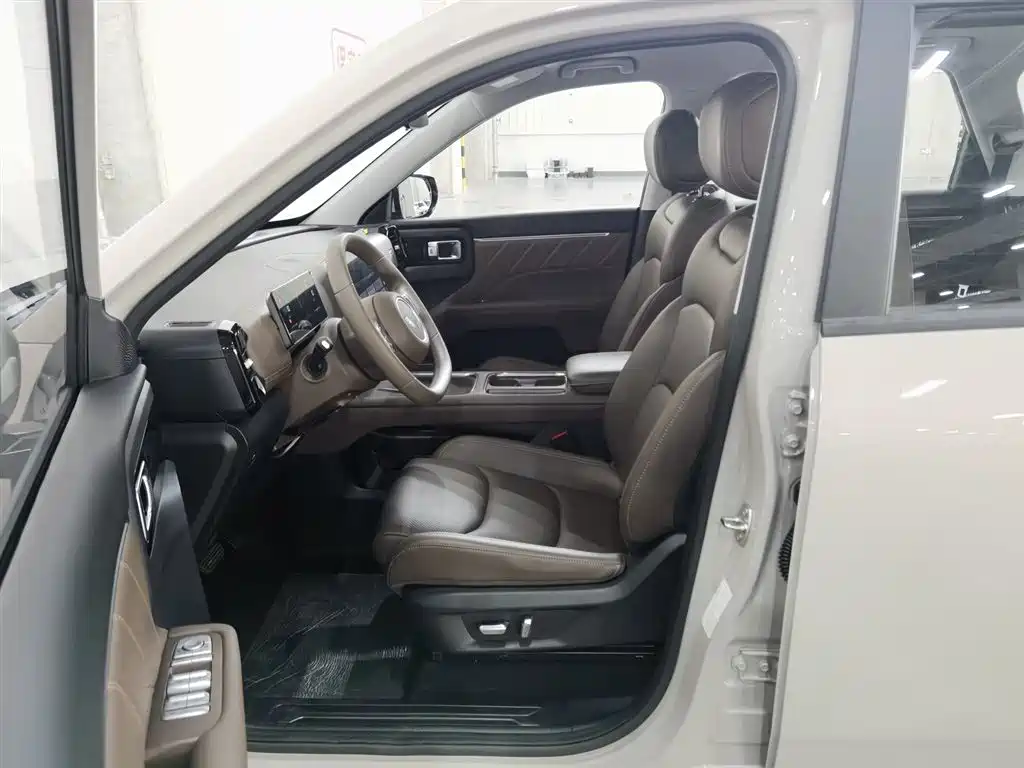 Wuling Starlight 560 EV 2026 — фото 10