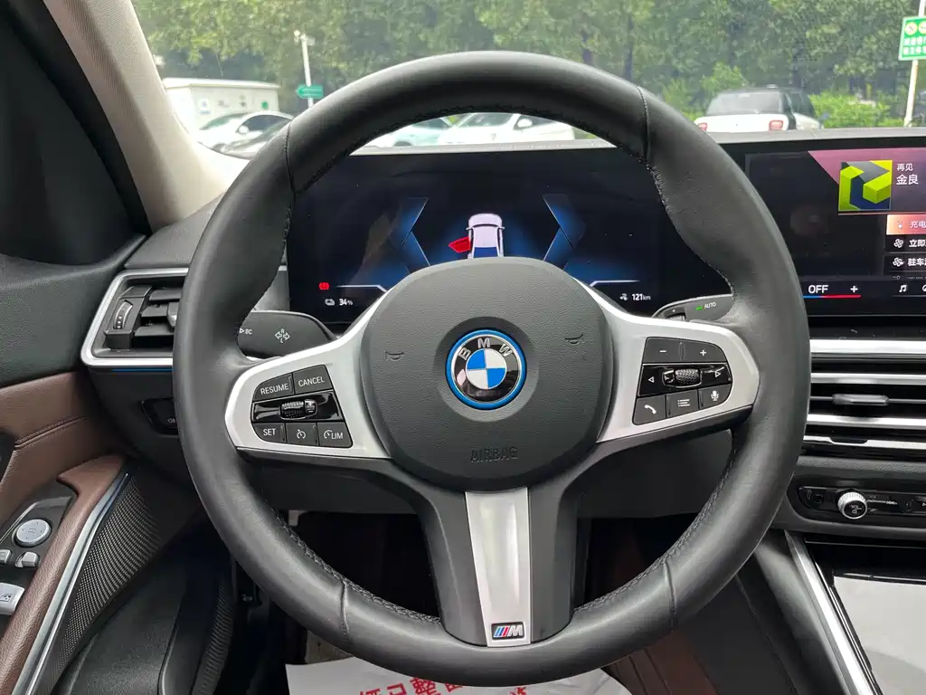 BMW i3 2024 — фото 12