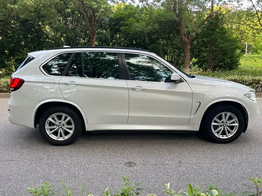 BMW X5 2015 — фото 18