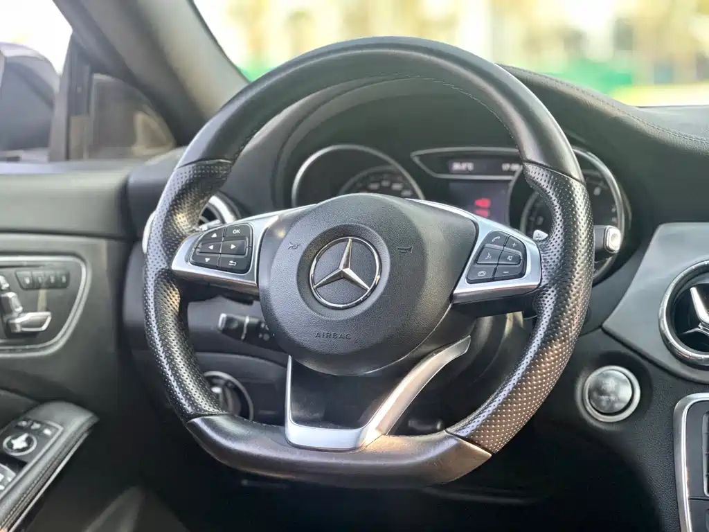 Mercedes-Benz CLA 2017 — фото 45