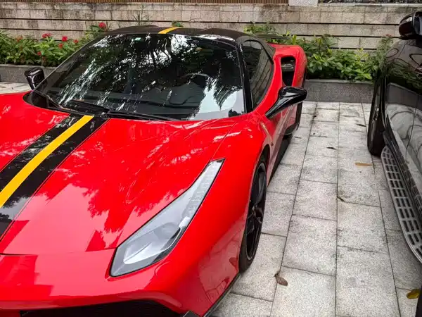 Ferrari 488 2019