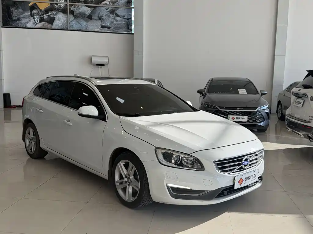 Volvo V60 2016 — фото 3