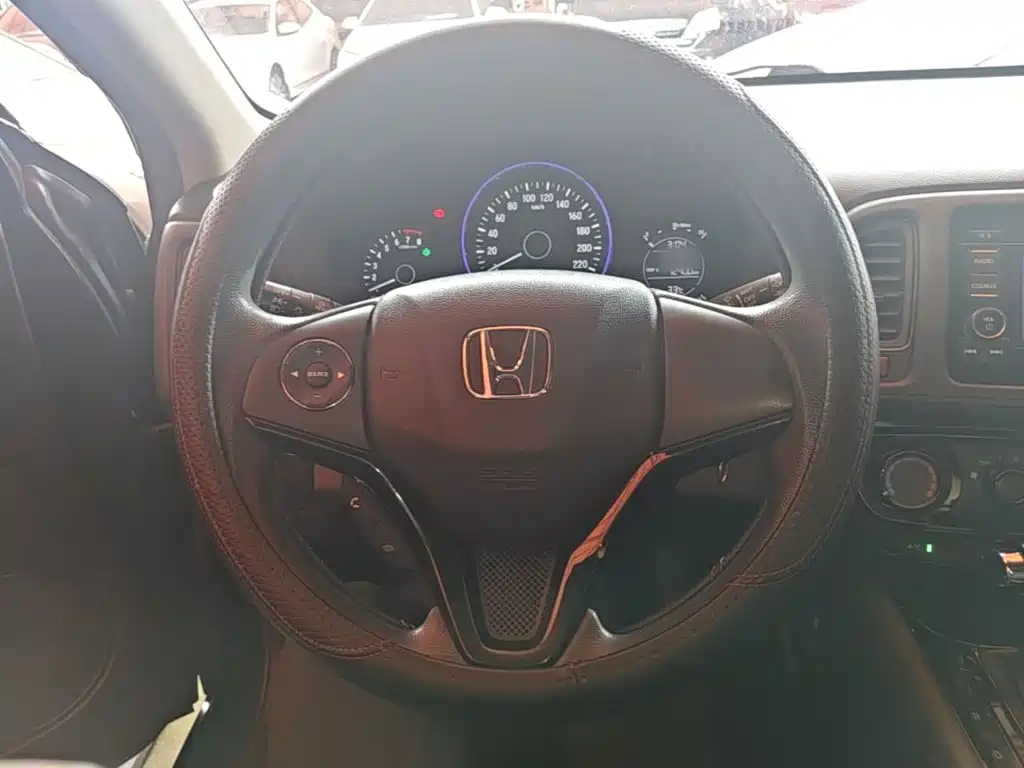 Honda Vezel 2016 — фото 11