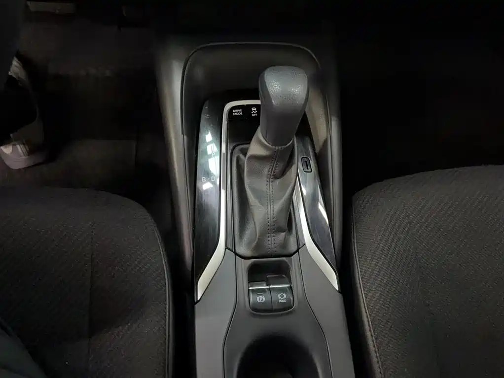 Toyota Corolla 2022 — фото 15