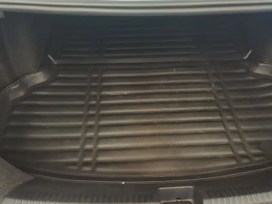 Volkswagen Sagitar 2015