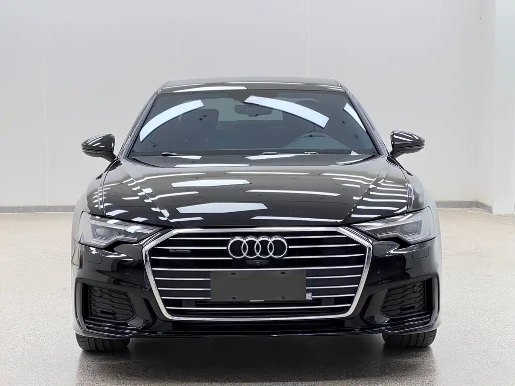 Audi A6L 2021 — фото 1