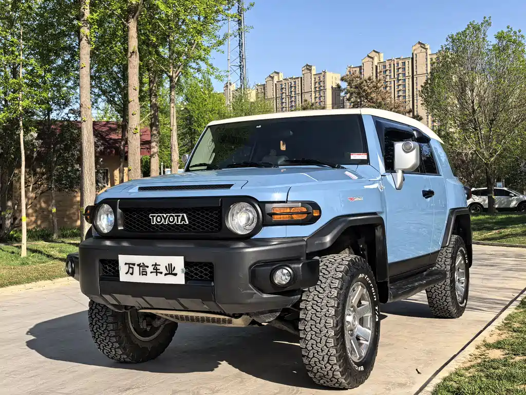 Toyota FJ Cruiser 2019 — фото 3
