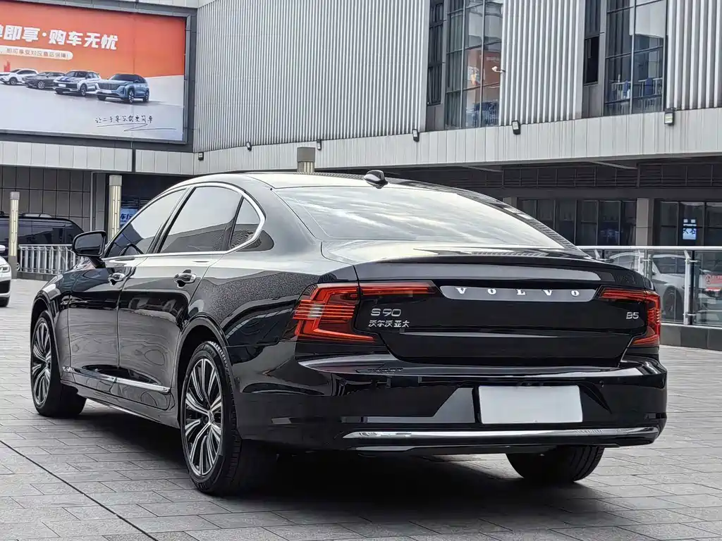 Volvo S90 2022 — фото 14
