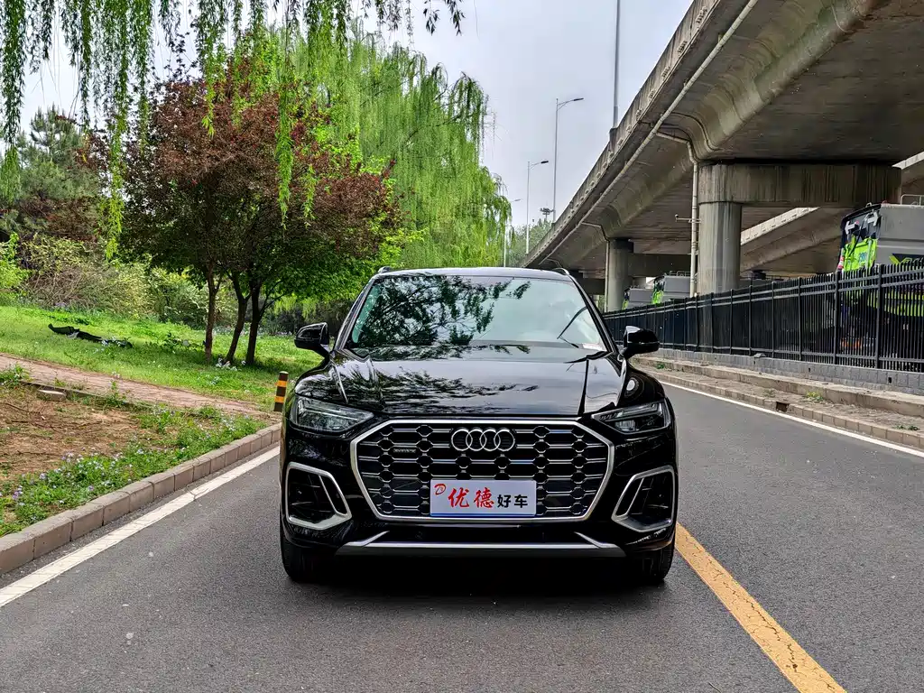 Audi Q5L 2023 — фото 2