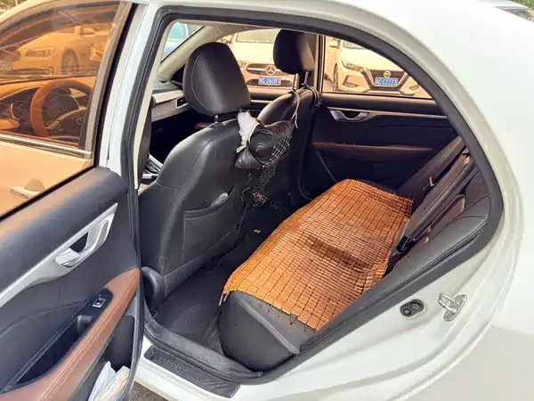 Geely Vision 2018