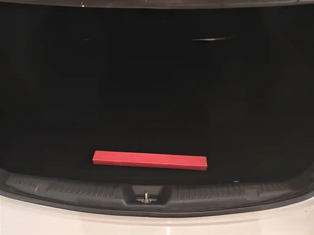 Hyundai Elantra Langdong 2015 — фото 19