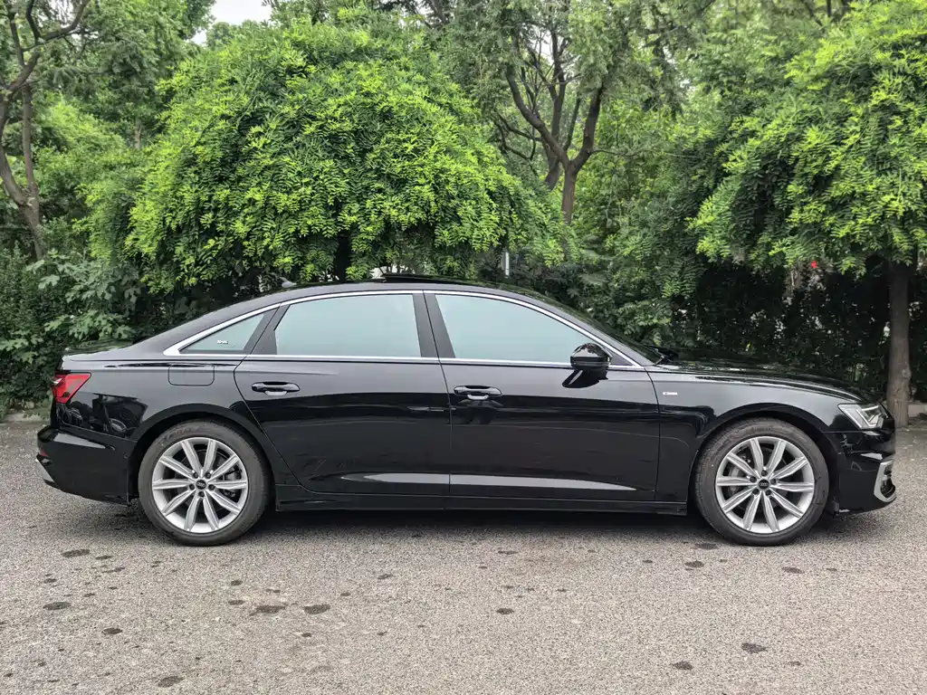 Audi A6L 2023 — фото 4
