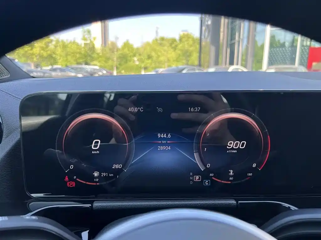Mercedes-Benz GLA 2021 — фото 18
