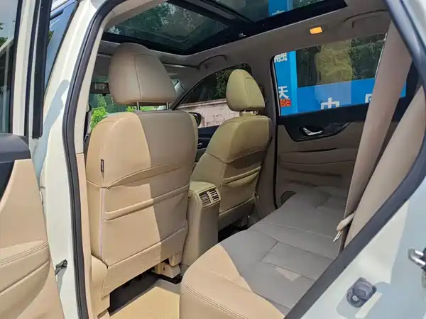 Nissan X-Trail 2014