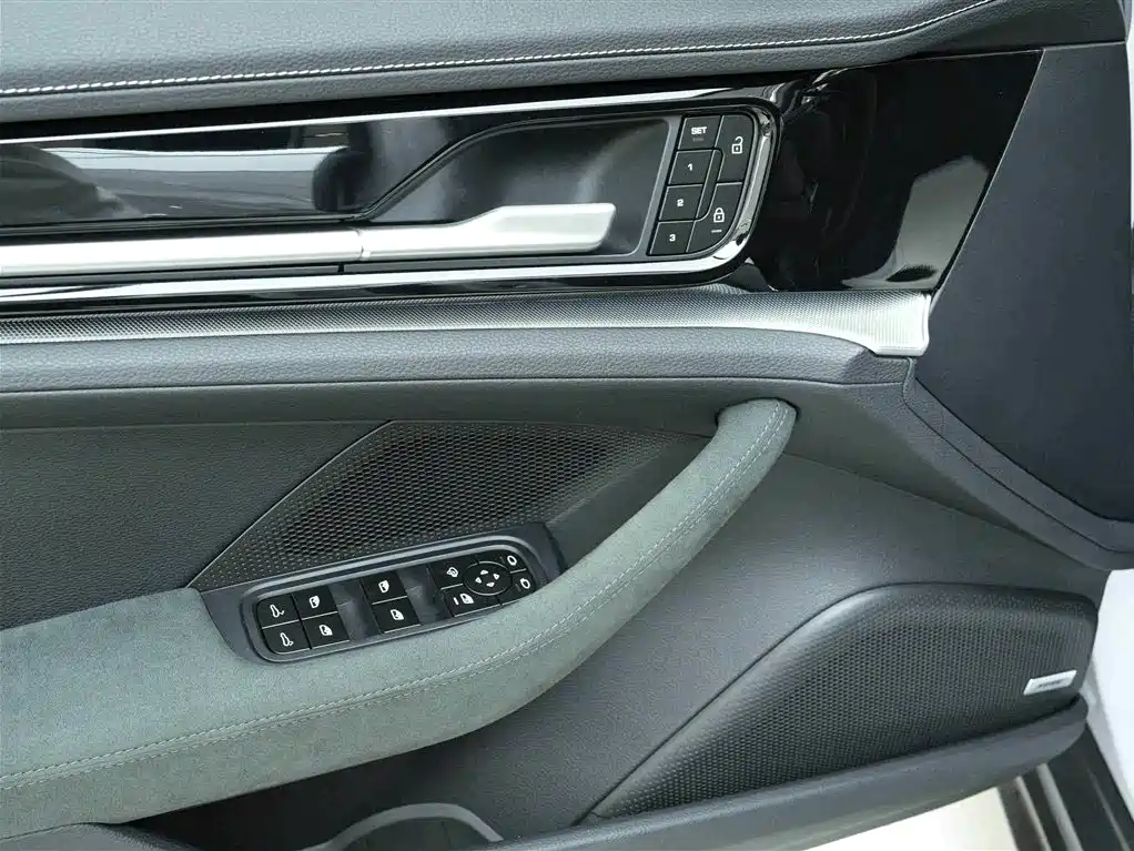 Porsche Panamera 2026 — фото 17