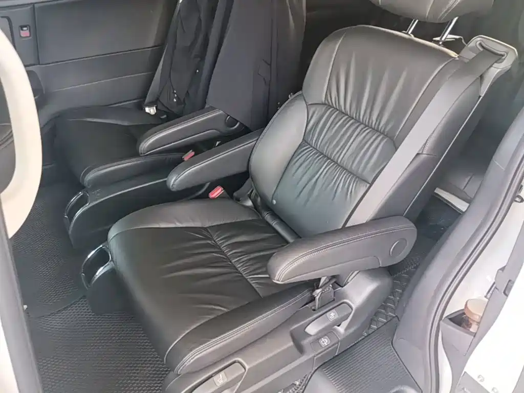 Honda Odyssey 2021 — фото 17