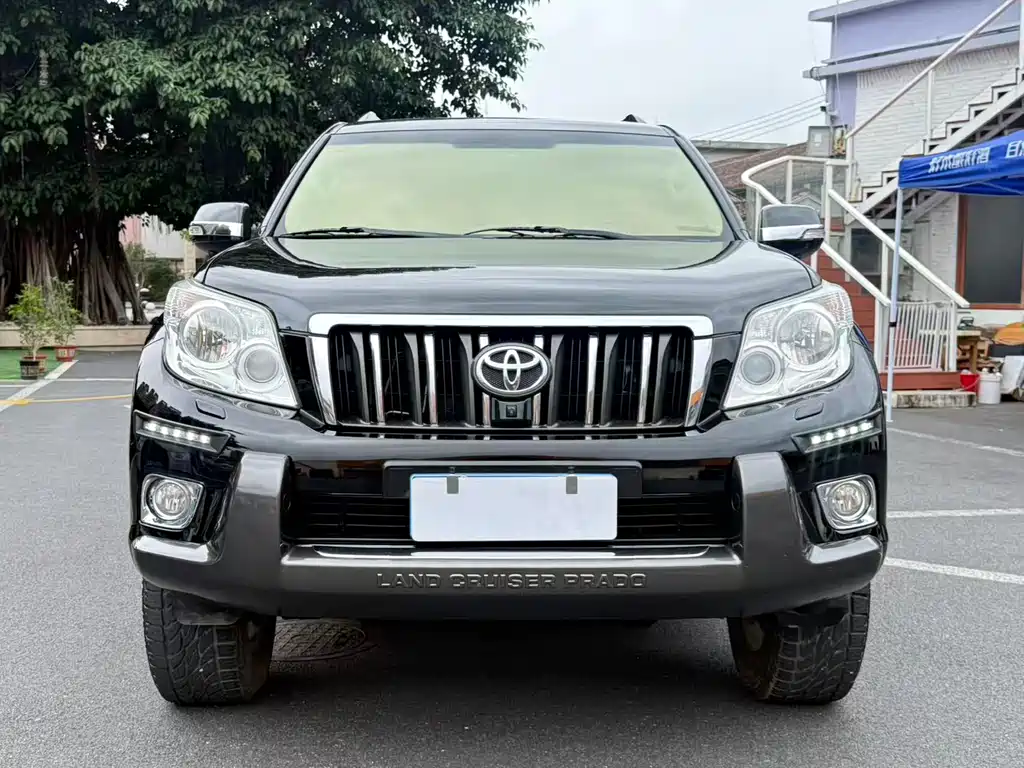 Toyota Prado 2014 — фото 2