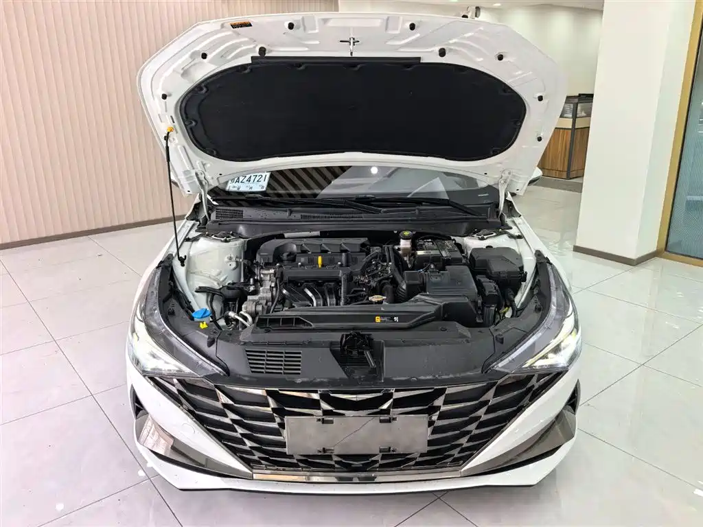Hyundai Elantra 2023 — фото 20