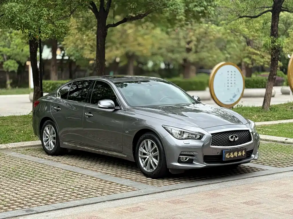 Infiniti Q50L 2015 — фото 3