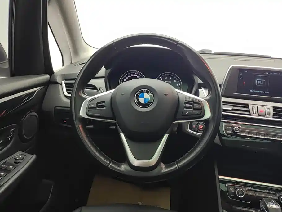 BMW 2 Series Station Wagon 2019 — фото 15